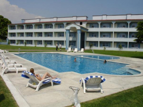Гостиница Dorados Conventions & Resort  Оастепек